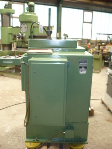 Buy used STUHLMANN Polymat 50 keyseating machine from Althaus ...